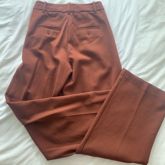 Aritzia Effortless pants - Picture 5 of 6